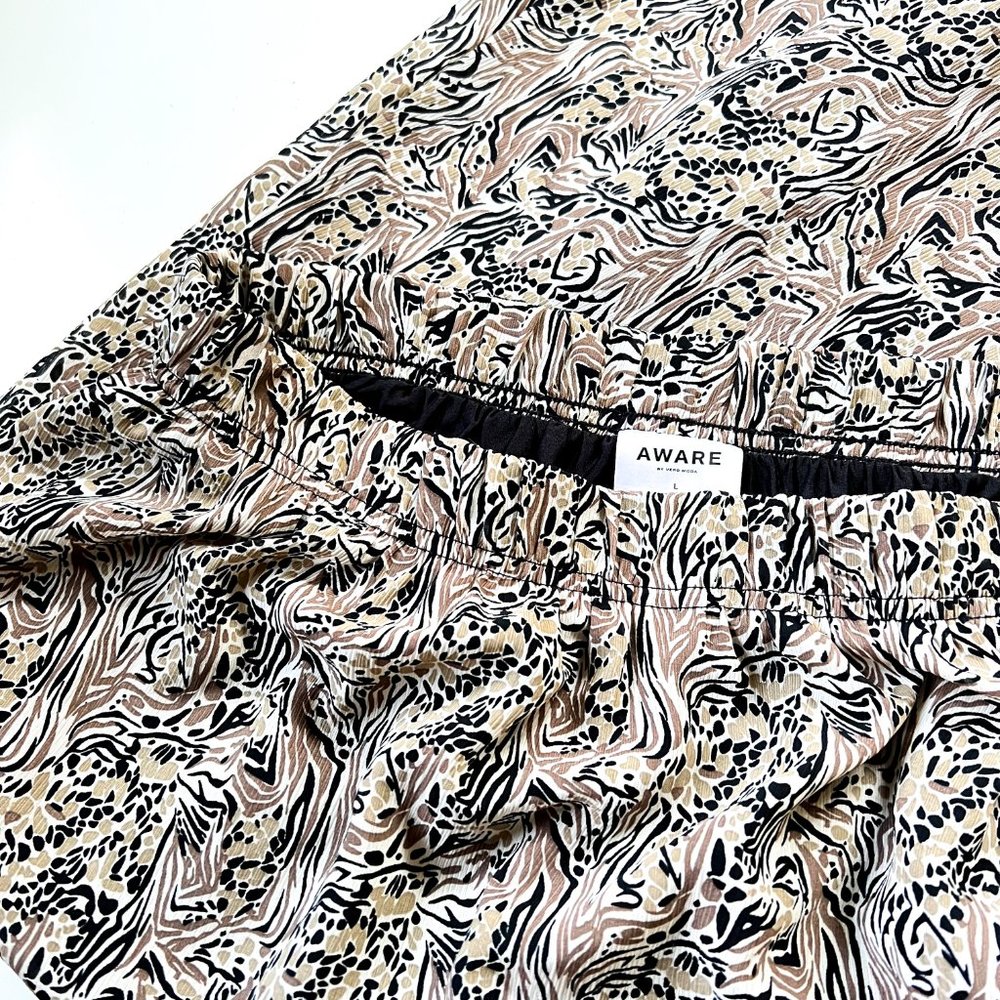 AWARE by vero moda comfy, flowy josephine printed midi skirt - Picture 5 of 7